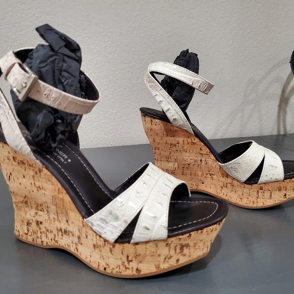 Couture Donald J Pliner Ivory Metallic Gator Cork Wedges size 6.5 - Picture 11 of 13